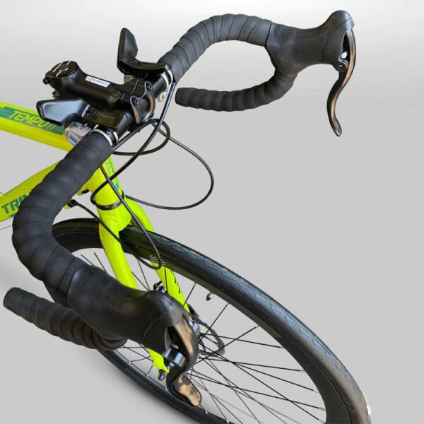 Trinx tempo best sale 1.1 cyclocross